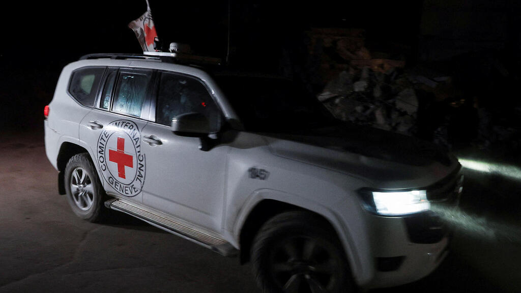רכב הצלב האדום בעזה