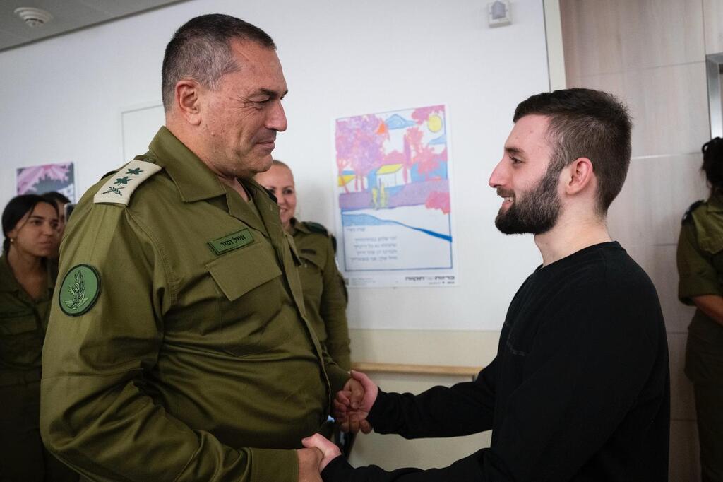 Works not done after two years of fighting IDF tank battalion welcomes two of its comrades home