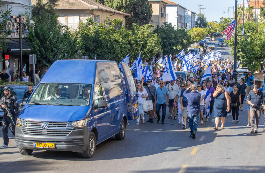 מסע הלוויתו של גיא אילוז ז"ל בראשון לציון