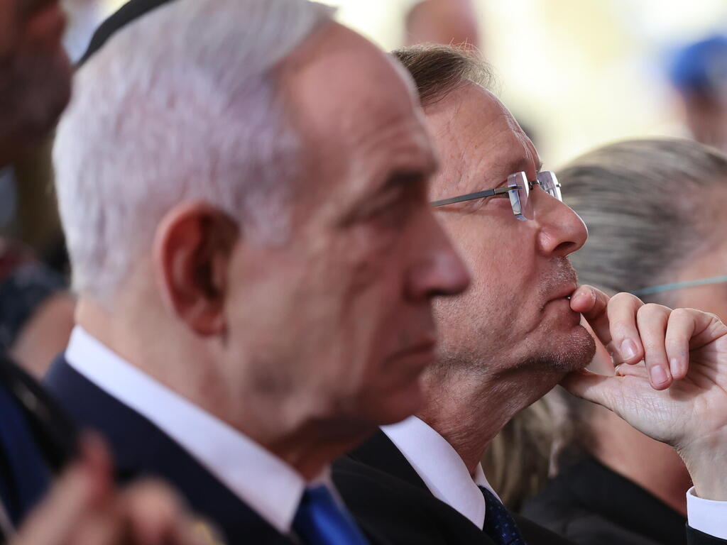 Биньямин Нетаниягу, Ицхак Герцог (Фото: Алекс Коломойский) טקס לזכר חללי מלחמת חרבות ברזל בהר הרצל