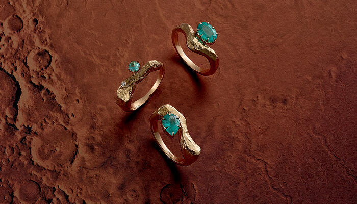 Кольца METEOROS из желтого золота 18 карат с изумрудами и бриллиантами 