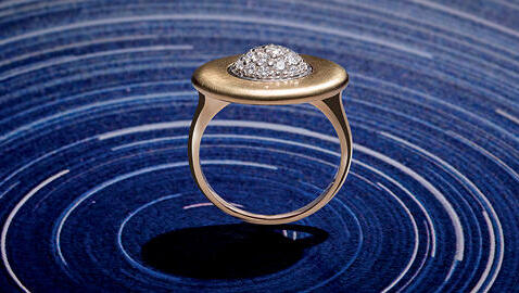 Кольцо METEOROS из желтого золота 18 карат с бриллиантами 