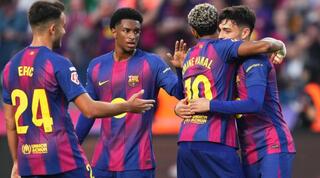 שחקני ברצלונה חוגגים ניצחון