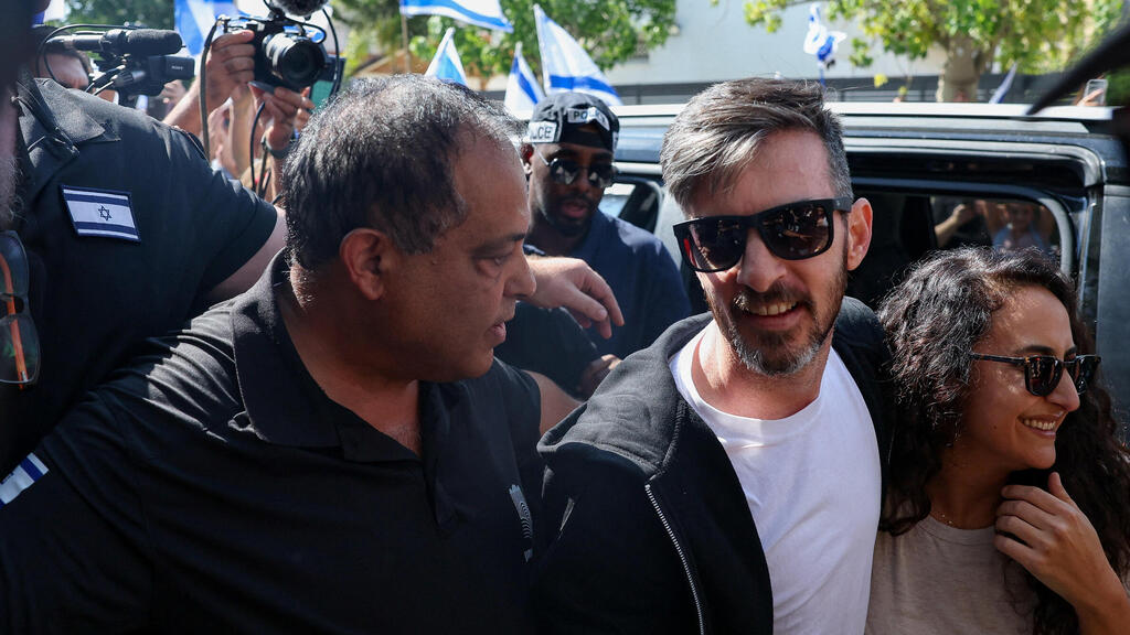 דוד קוניו שב לביתו ביבנה