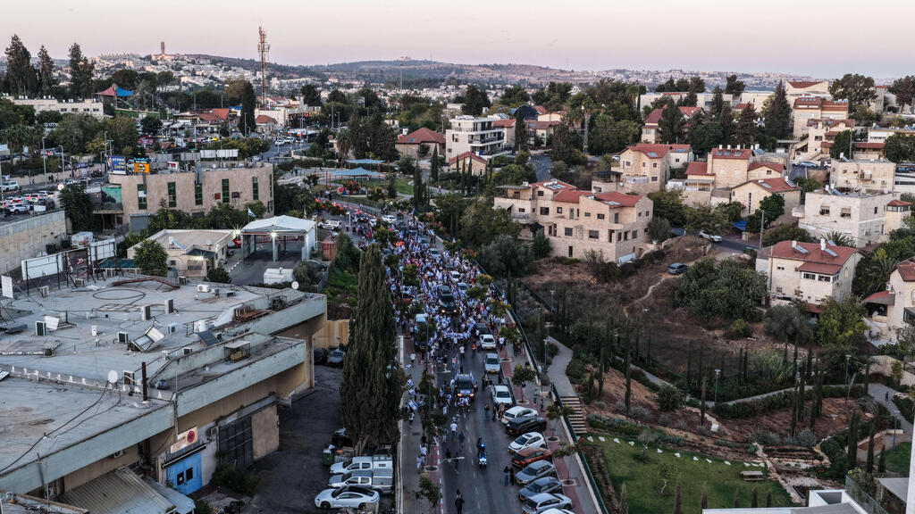 Mevasseret Zion (Photo: Reuters / Ilan Rosenberg) אלקנה בוחבוט חזר הביתה