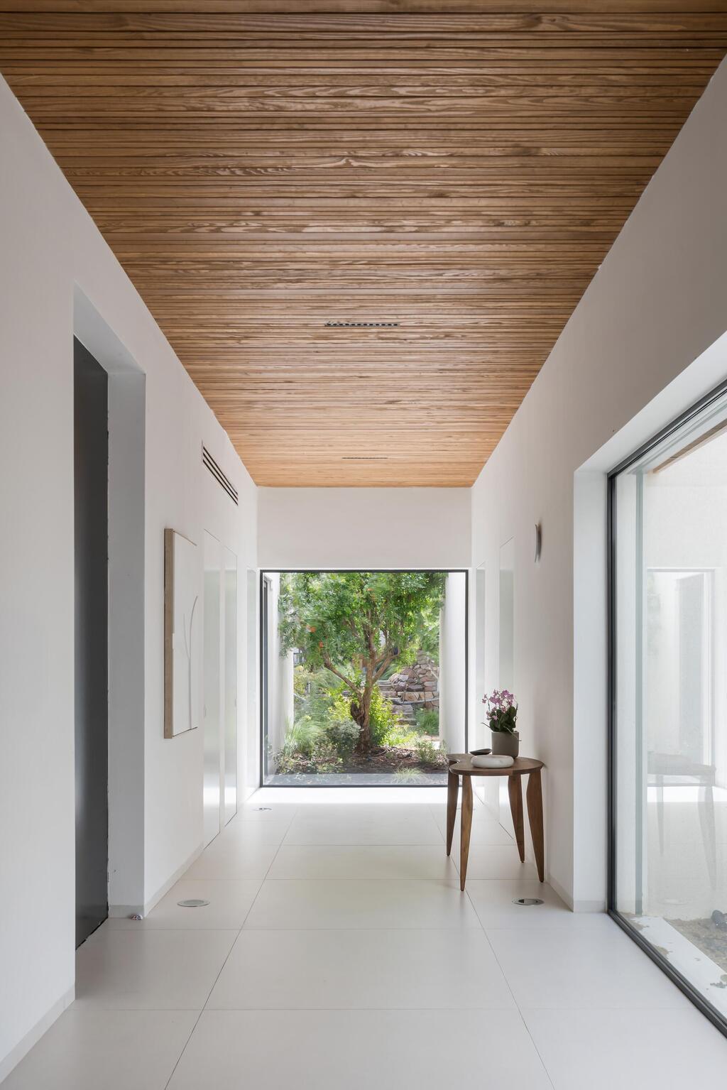 Photo: Amit Gosher בית לשף במושב, תכנון: רון שינקין