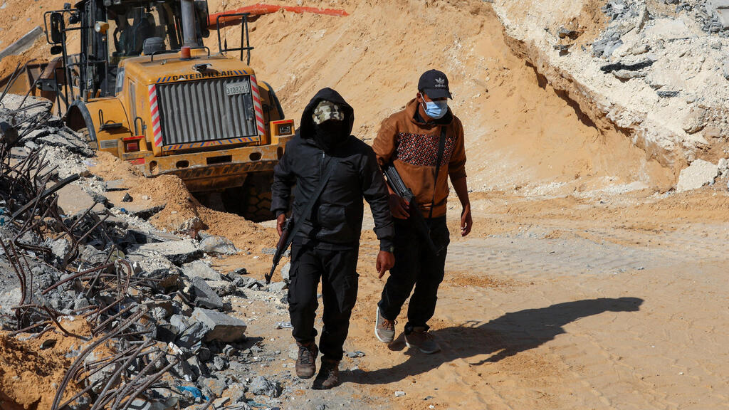 Hamas terrorists (Photo: Reuters/Ramadan Abed) חאן יונס