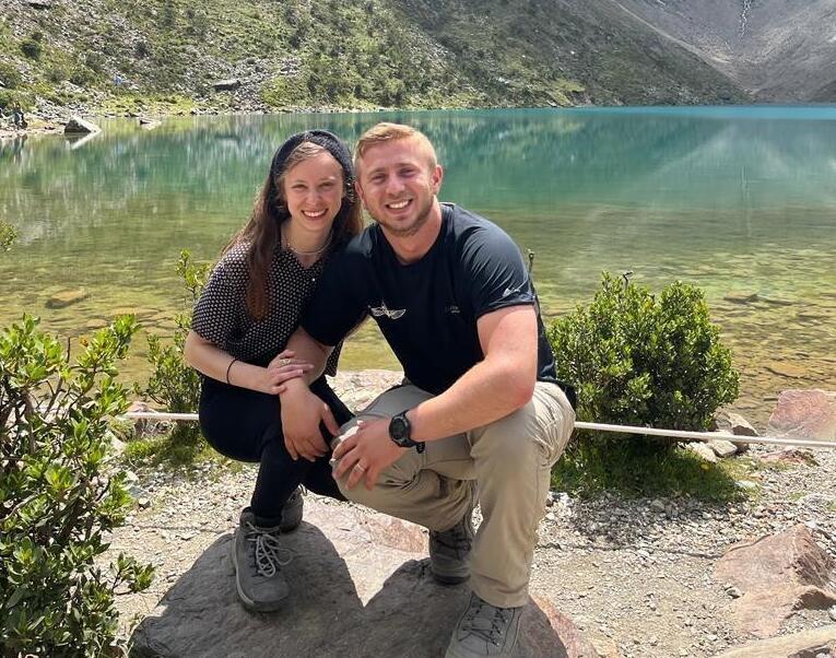 Maj. Yaniv Kula and his wife, Neta (Photo: Courtesy of the family) רס"ן יניב קולא ז"ל