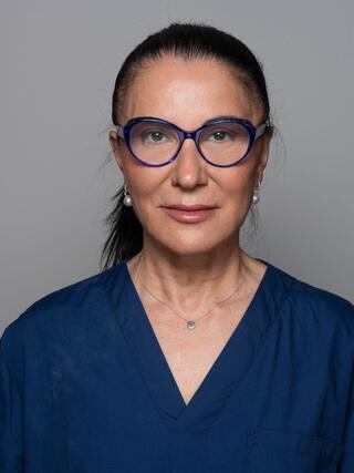 ד"ר מרינה לנדאו, מומחית ברפואת עור, מכבי שירותי בריאות