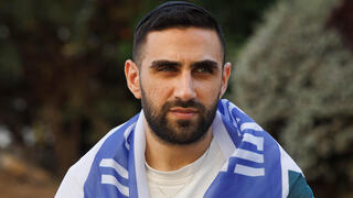 שגב כלפון, שורד השבי, משתחרר מהמחלקה בבית החולים 