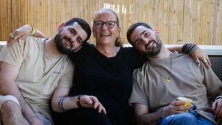 גלי וזיו ברמן, שורדי השבי, עם אימם טליה ברמן