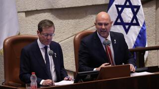 אמיר אוחנה ונשיא המדינה יצחק הרצוג בפתיחת מושב הכנסת