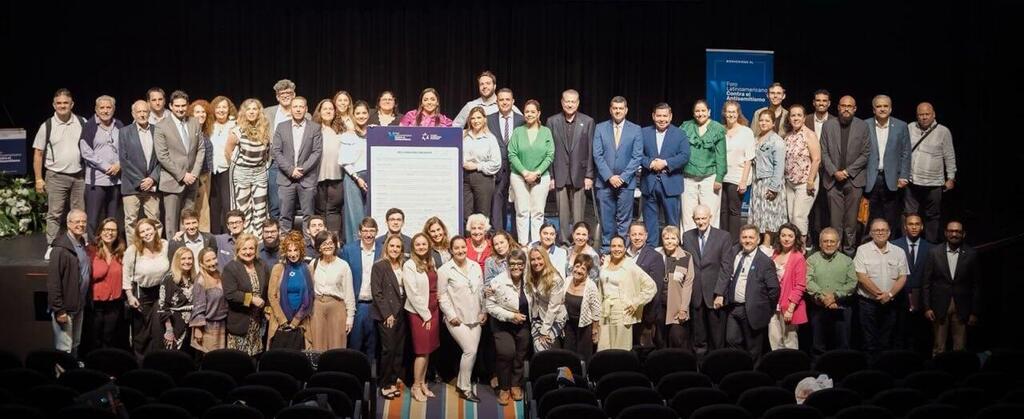 כמה ממשתתפי הכנס בריו דה ז'ניירו