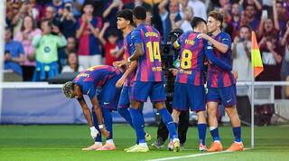 שחקני ברצלונה חוגגים