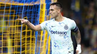 לאוטרו מרטינס חוגג שער