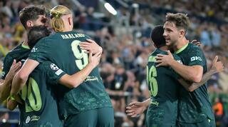 שחקני מנ׳צסטר סיטי חוגגים