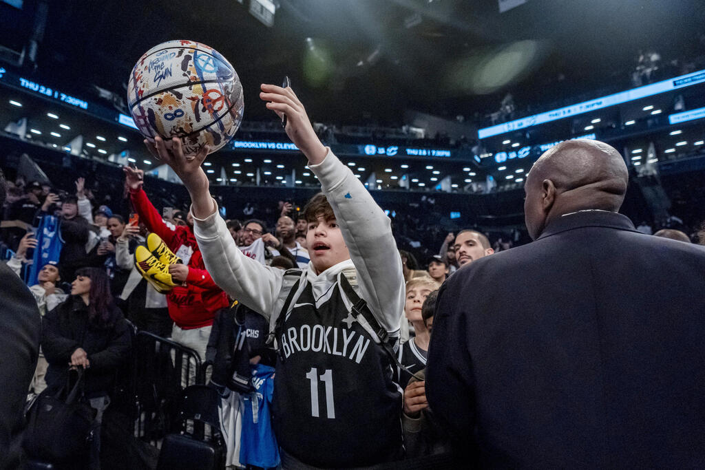 Photo: AP Photo/Peter K. Afriyie אוהדי ברוקלין