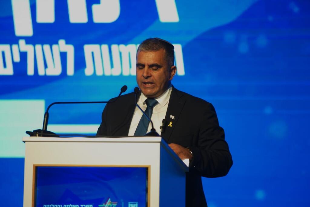 Министр алии и интеграции Офир Софер (Фото: ЛААМ) Конференция министерства алии 22.10.25