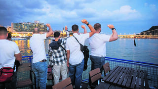 משתתפי המסע בתשליך לנהר