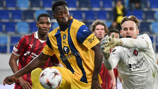 מכבי ת"א עלי קמארה  מיטיולן אליאס אולאפסון