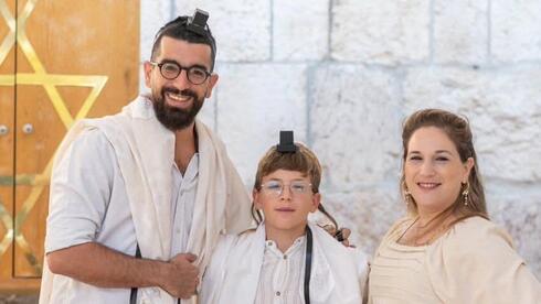 חנן בן ארי הדסה  חוגגים בר מצווה לבן ברוך