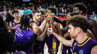 שחקני הפועל חולון