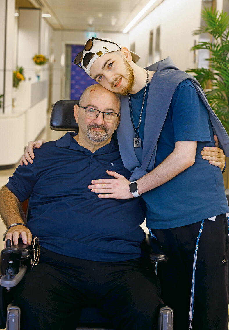 Kupershtein and his father Tal (Photo: Ziv Koren) yk14556781