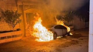 מתנחלים הציתו רכב בדיר דבואן