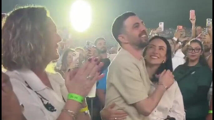 אלקנה בוחבוט ורבקה בהופעה של אייל גולן