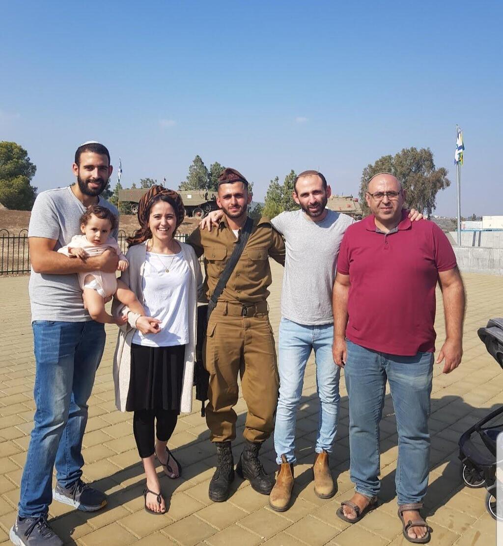 Siman-Tov family with Elad 