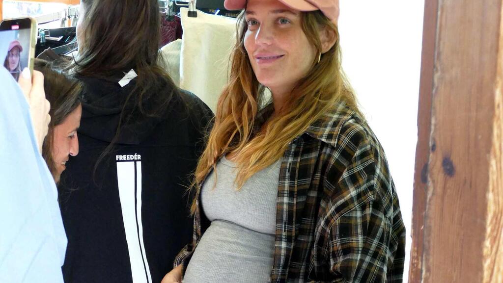 פפראצי פופ אפ דנה פרידר 