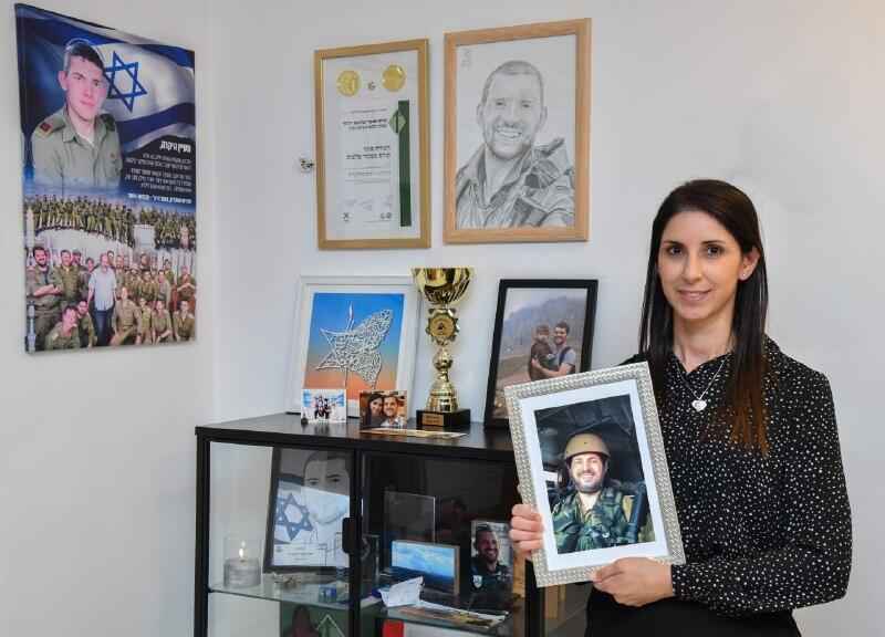 “יצא להגן על הבית". מעין, אשתו של יעקב נדלין ז”ל