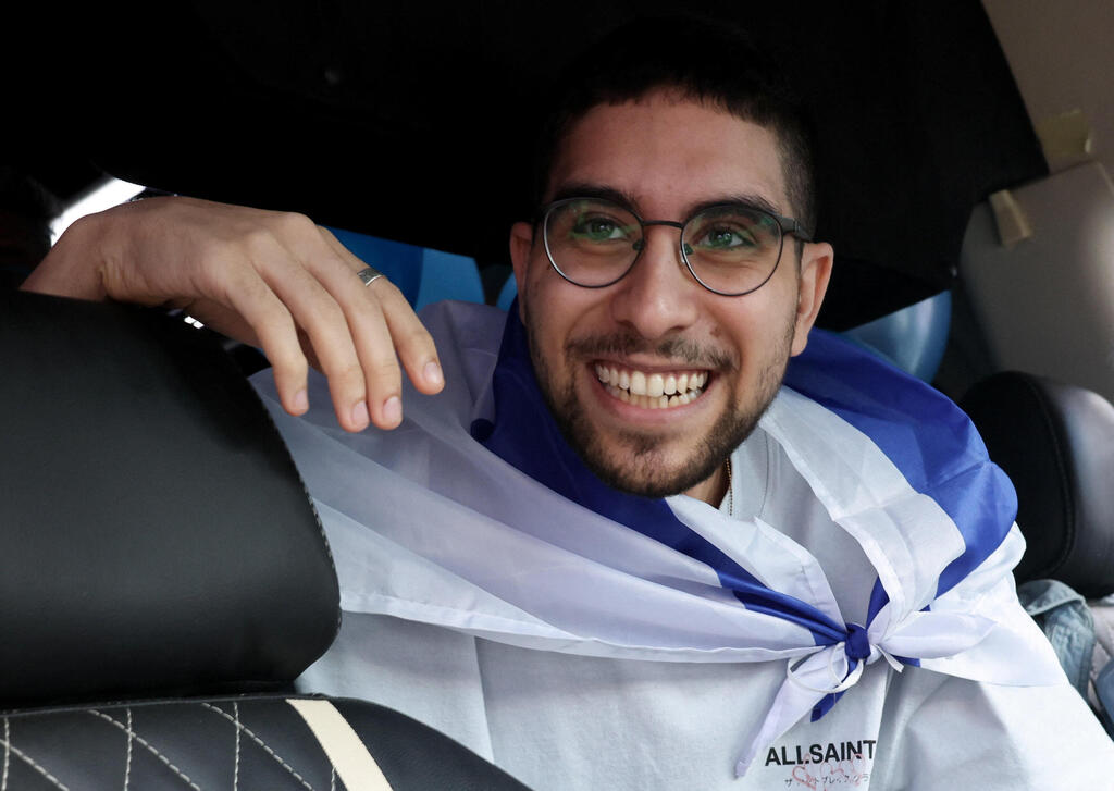 Evyatar David upon his release from Hamas captivity (Photo: REUTERS/Nir Elias) קבלת פנים לאביתר דוד בכפר סבא