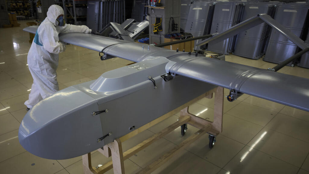 רחפן שמיועד לצבא אוקראינה במפעל של Fire Point