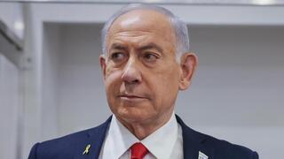 נתניהו נכנס לאולם בית המשפט