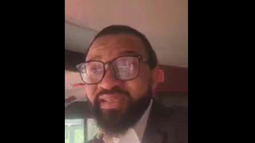 Еврей, подвергшийся издевательствам (Фото: снимок экрана) דוד באוטובוס בלונדון. מתוך הסרטון