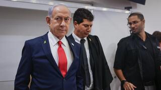 נתניהו נכנס לאולם בית המשפט