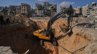 חיפושים בשכונת חמד חאן יונס עזה