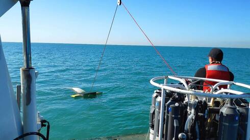 איסוף מיקרופלסטיק באמצעות רשת נגררת