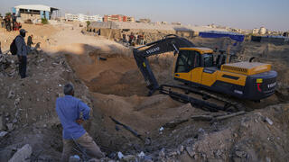 חיפושים בשכונת חמד חאן יונס עזה