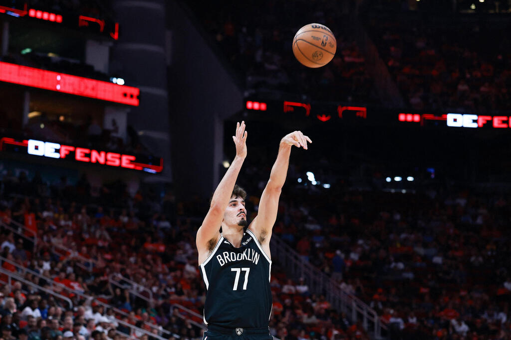 שחקן ברוקלין נטס בן שרף