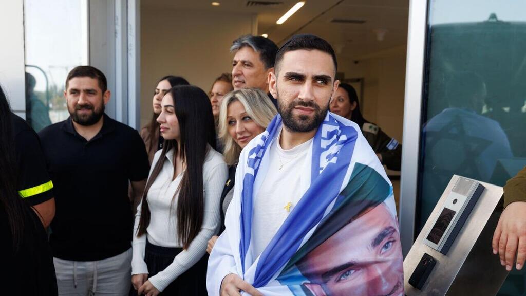 Photo: Ziv Koren שורד השבי שגב כלפון ששוחר בעסקה משבי החמאס לאחר 738 ימים