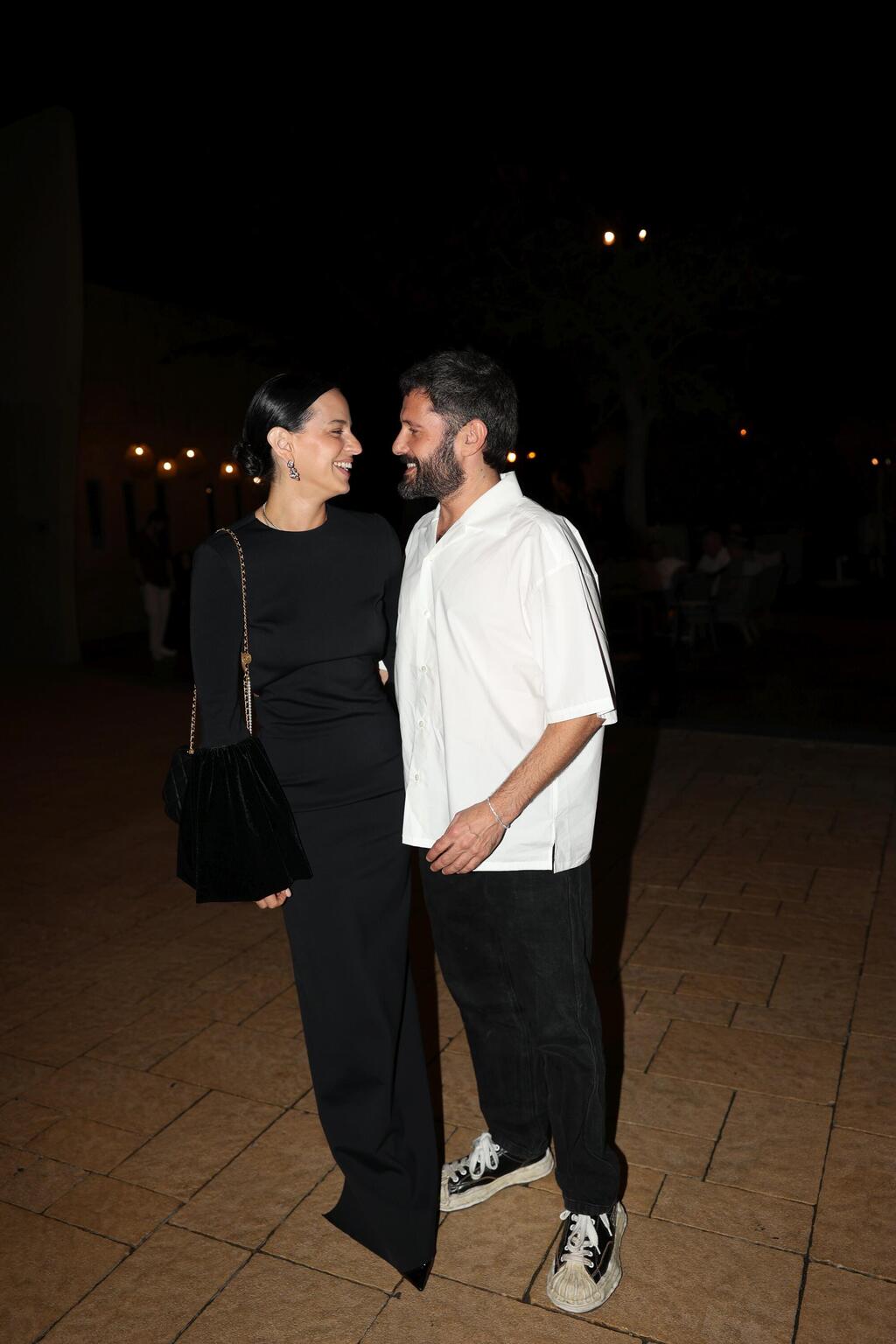 מדברים עם העיניים. קורין גדעון וחילי סורוצקין  (צילום: אור גפן)  חתונה נאור יזדן