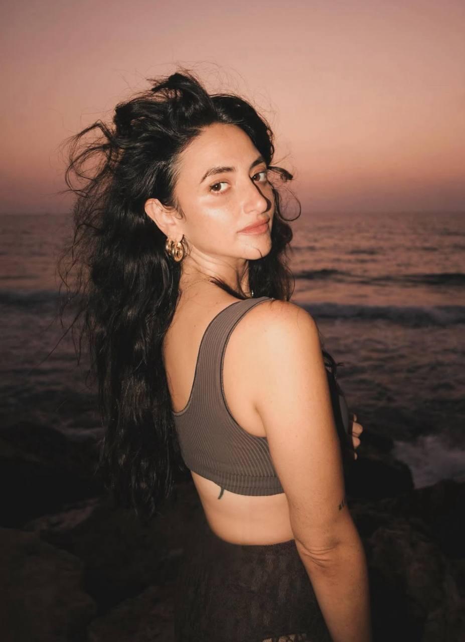 "אף פעם לא אהבתי את איך שאני נראית". אלי סטין (צילום: מיכאל שר)  אלי סטין (עבור פודקאסט הברזייה)