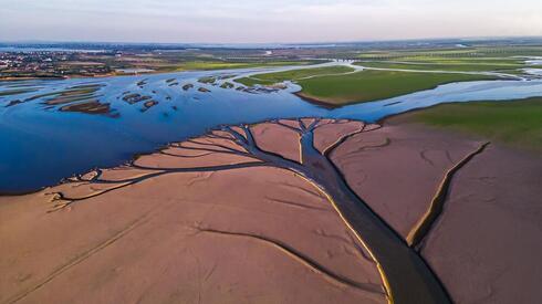 התייבשות אגם פויאנג, אגם המים המתוקים הגדול ביותר בסין