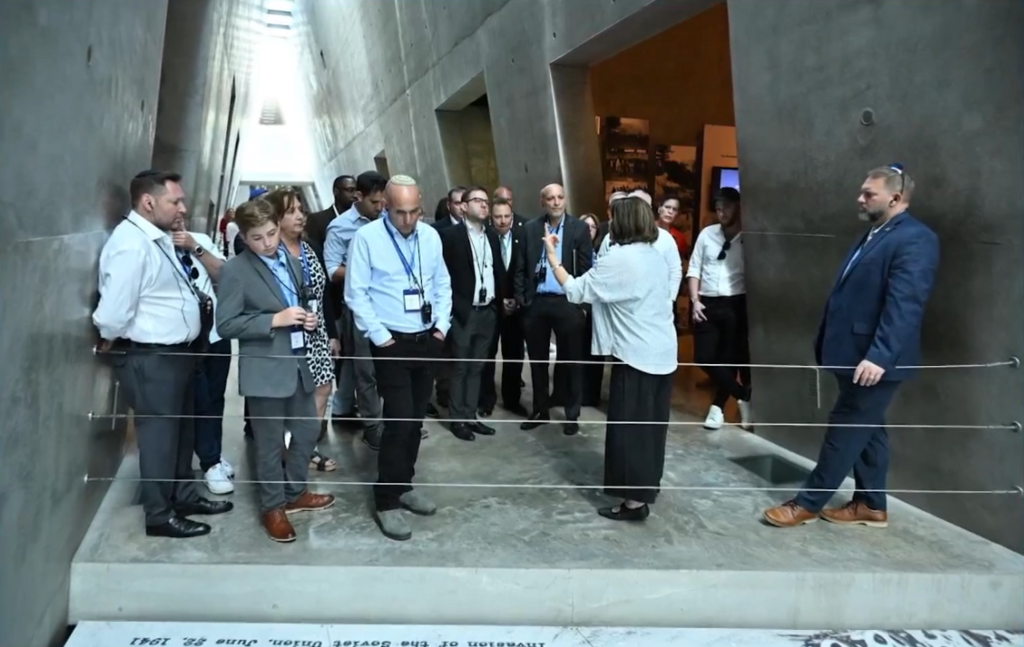 The delegation visits Yad Vashem (Photo: Courtesy) The delegation visits Yad Vashem