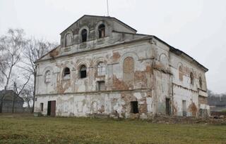 בית כנסת מהמאה ה-19 מוצע למכירה ב-72 אלף דולר