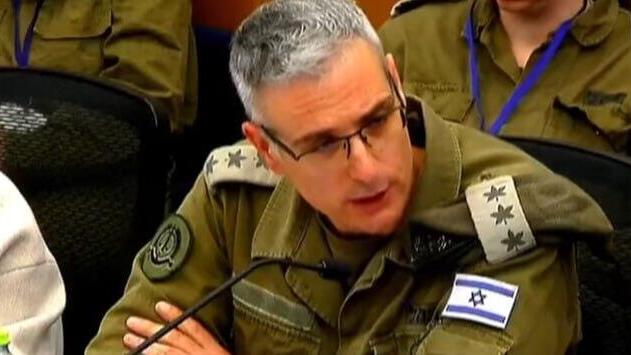 תת-אלוף גל עשהאל, סגן הפרקליטה הצבאית הראשית, בדיון בכנסת