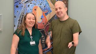 יואב רוקח פן עבר ניתוח השתלת קוצבים עצביים שמסייעים בהפחתת כאב כרוני על ידי ד"ר רות גור במרכז הרפואי שיבא