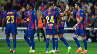 שחקני ברצלונה חוגגים את הניצחון